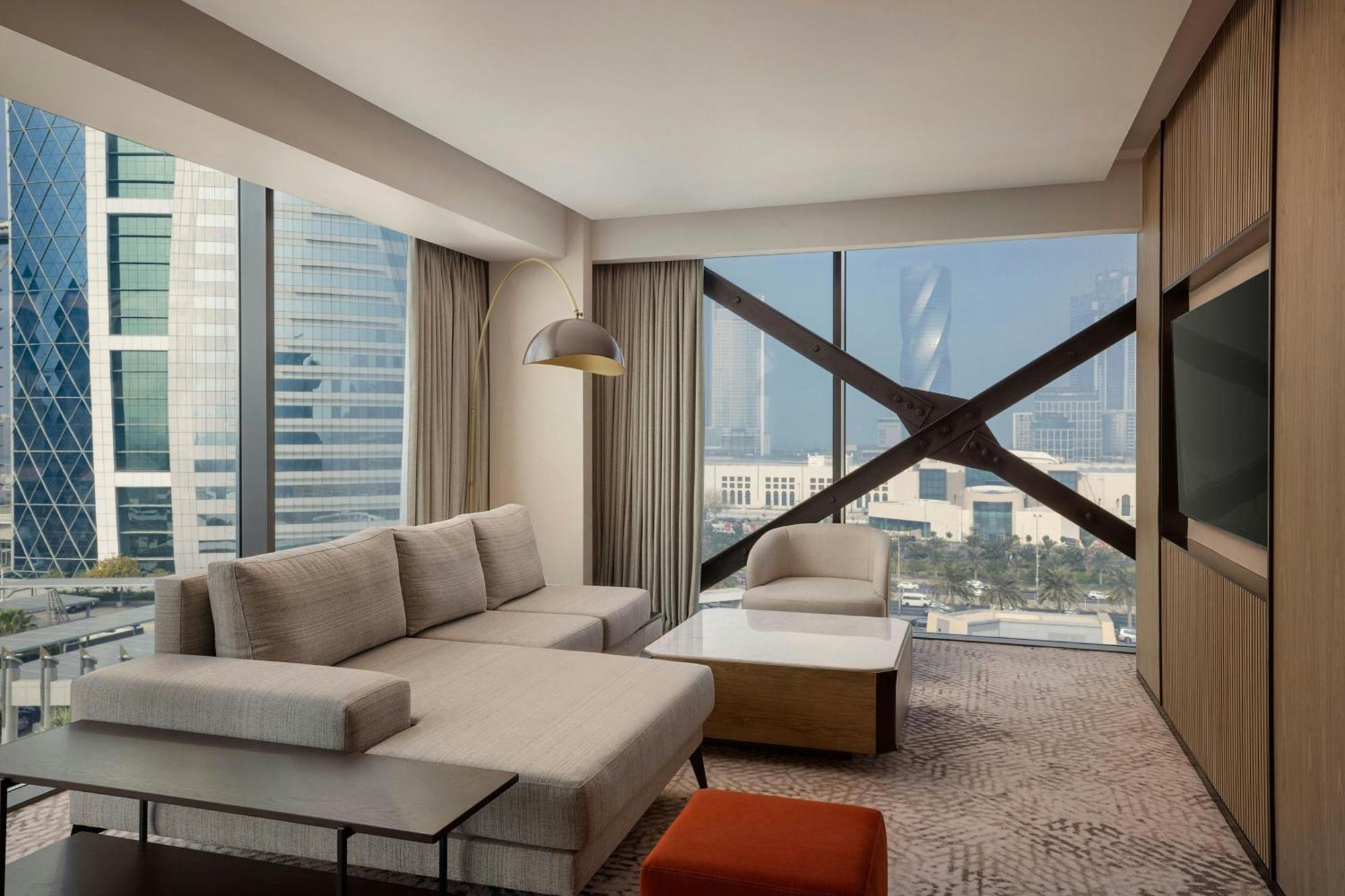 Sheraton Bahrain Hotel Манама Экстерьер фото