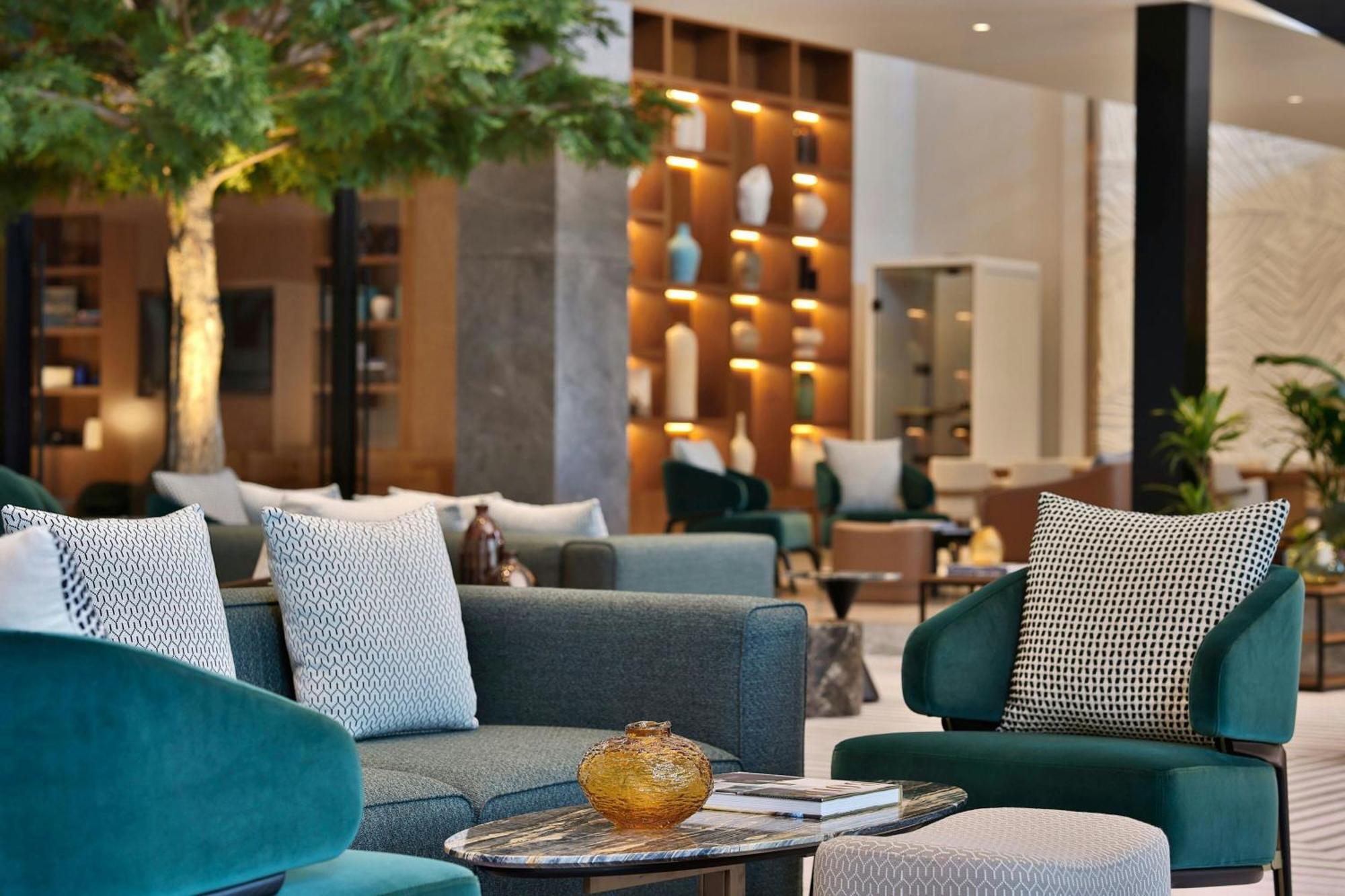 Sheraton Bahrain Hotel Манама Экстерьер фото