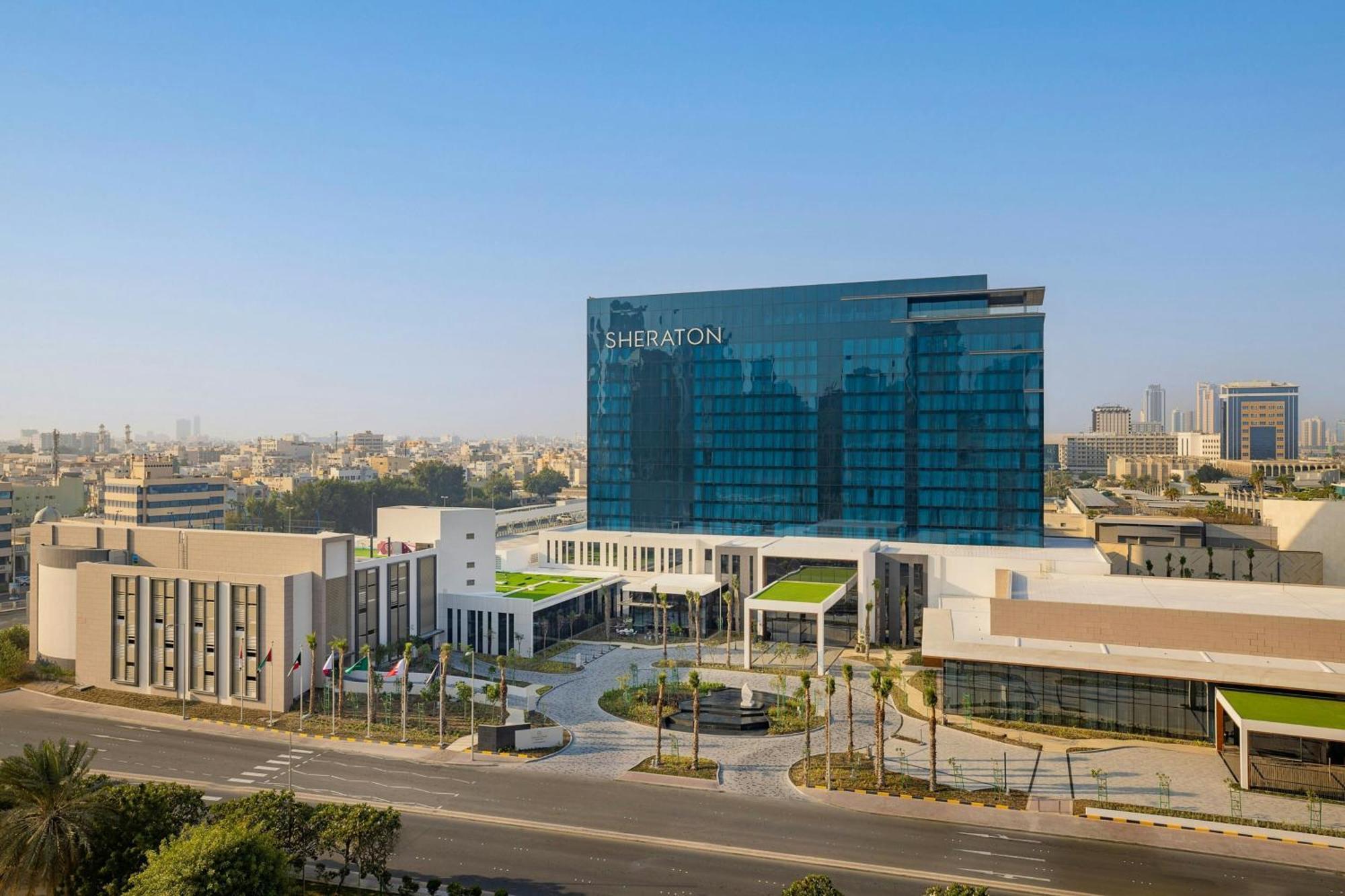 Sheraton Bahrain Hotel Манама Экстерьер фото