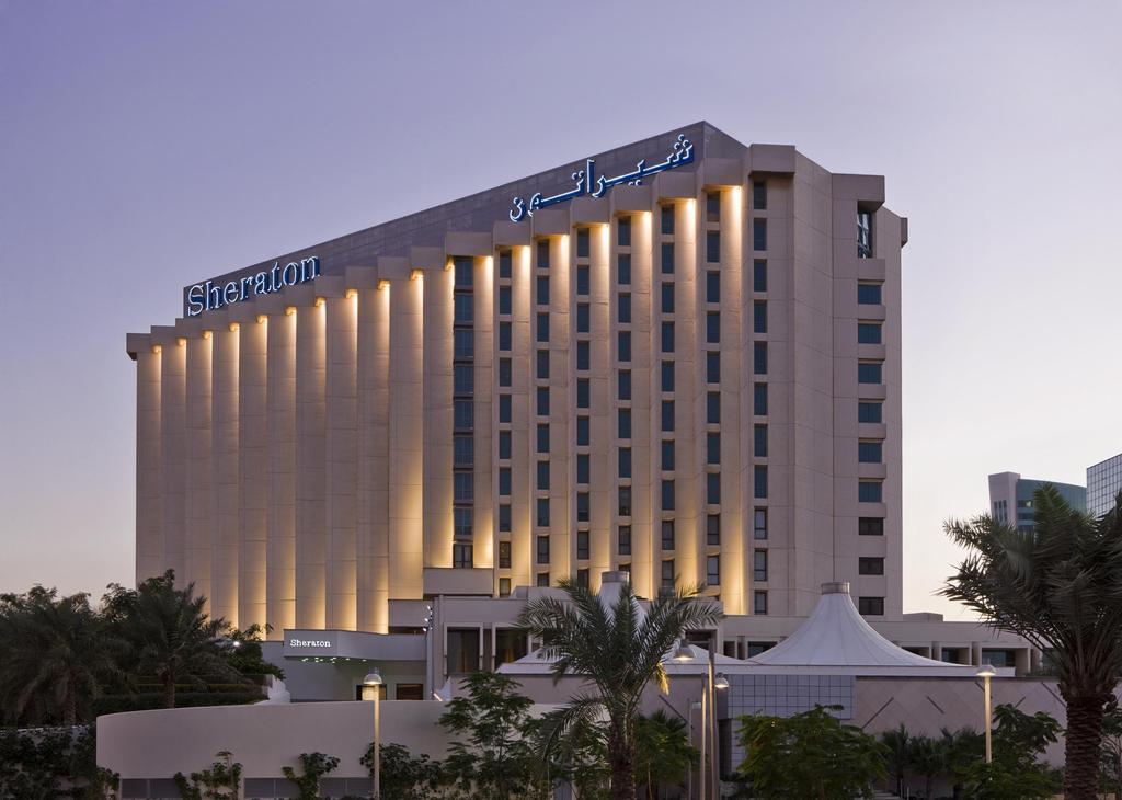 Sheraton Bahrain Hotel Манама Экстерьер фото